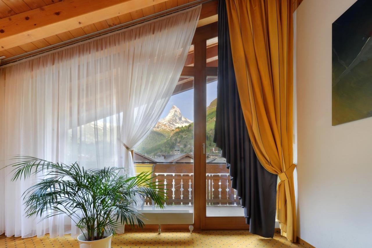 Alpine Hotel Perren Zermatt Habitación foto