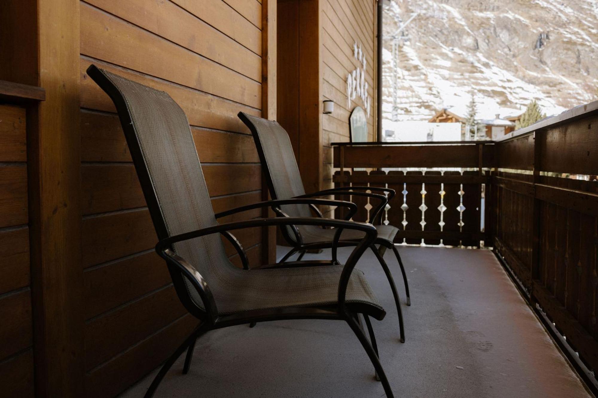 Alpine Hotel Perren Zermatt Exterior foto