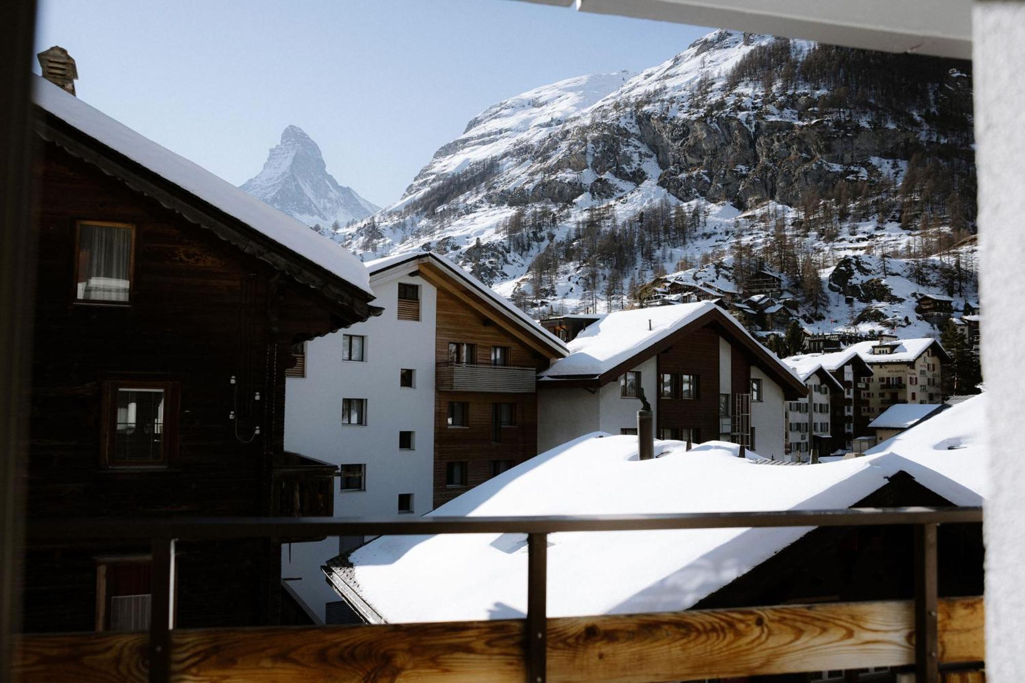Alpine Hotel Perren Zermatt Exterior foto